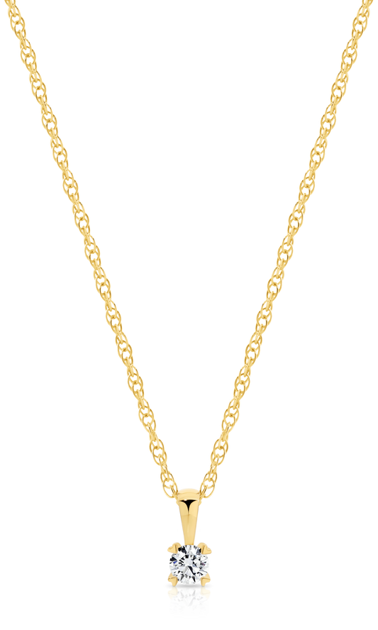 18ct 4 Prong Pendant with Heart Shape Prongs and Chain